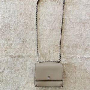 Silver Tory Burch cross body with silver chain